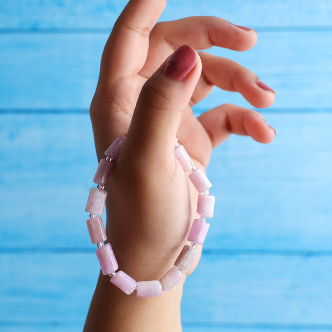 Shop Kunzite Faceted Tube Beads Stone Bracelet