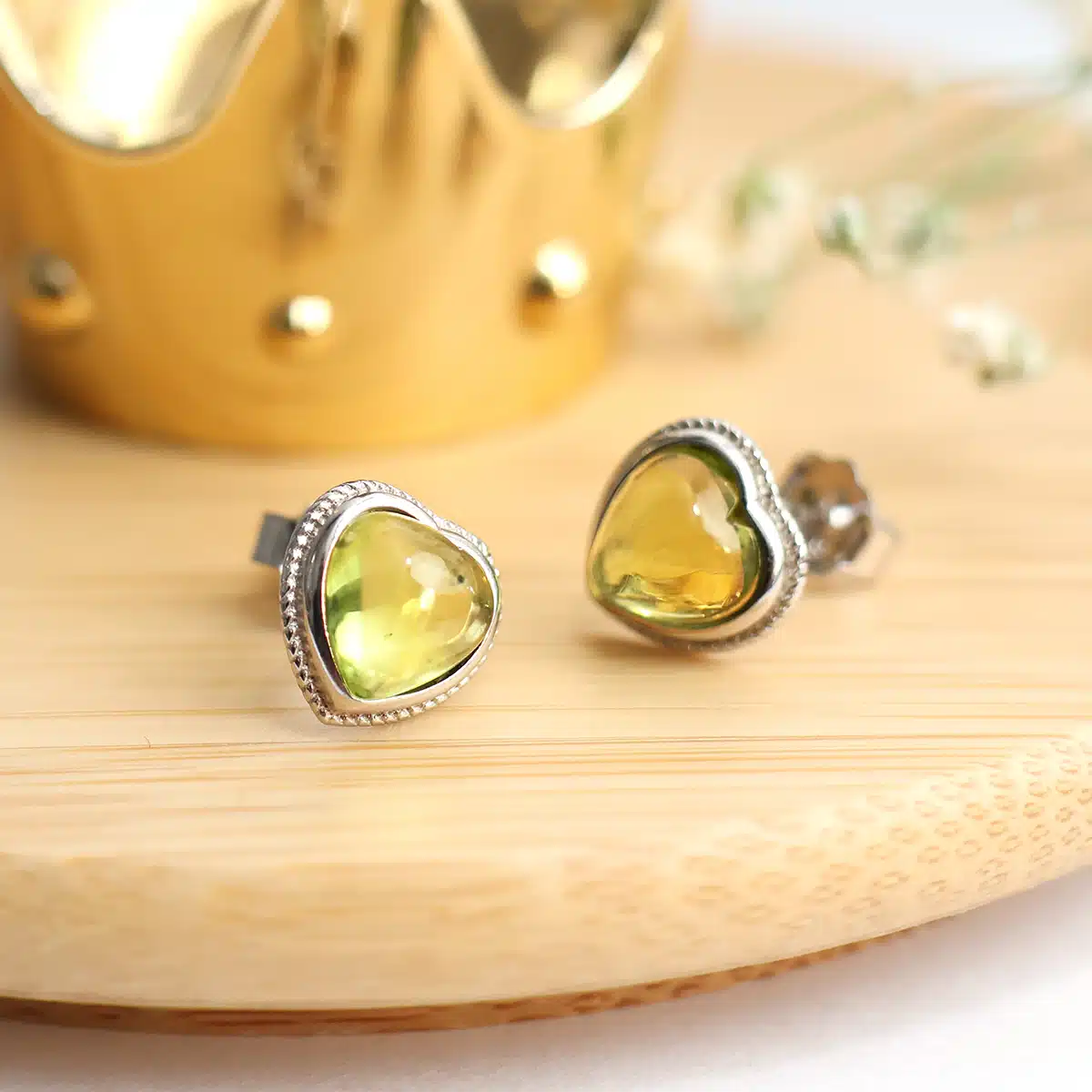 Shubhanjali-Peridot Heart Sterling Silver 925 Stud Earrings Shop Peridot Heart Sterling Silver 925 Stud Earrings