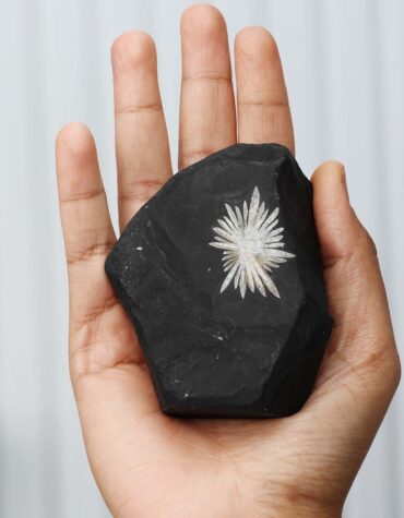 Shop Naturla Chrysanthemum Raw Stone