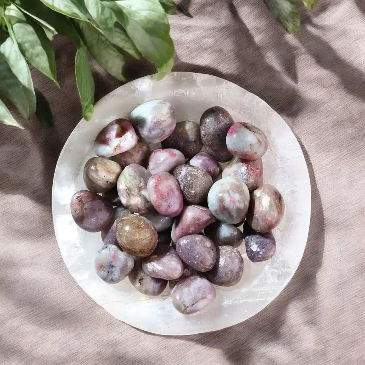 Shubhanjali-Purple-Tourmaline-Quartz-Tumble-Stone-3-Photoroom