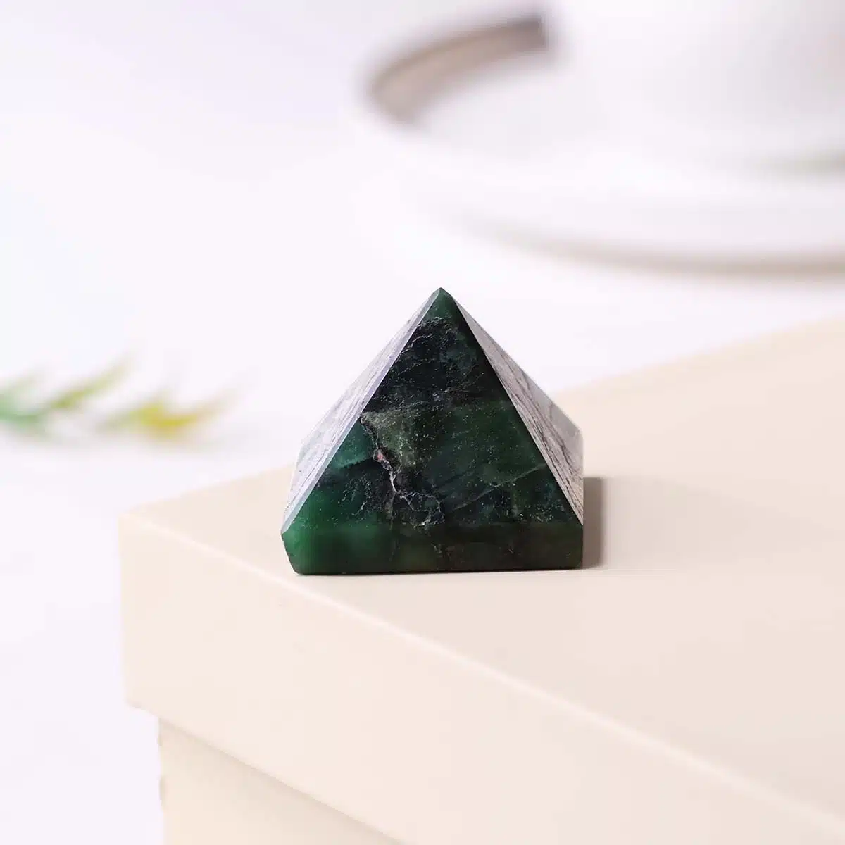 green-jade-small-pyramid (7)