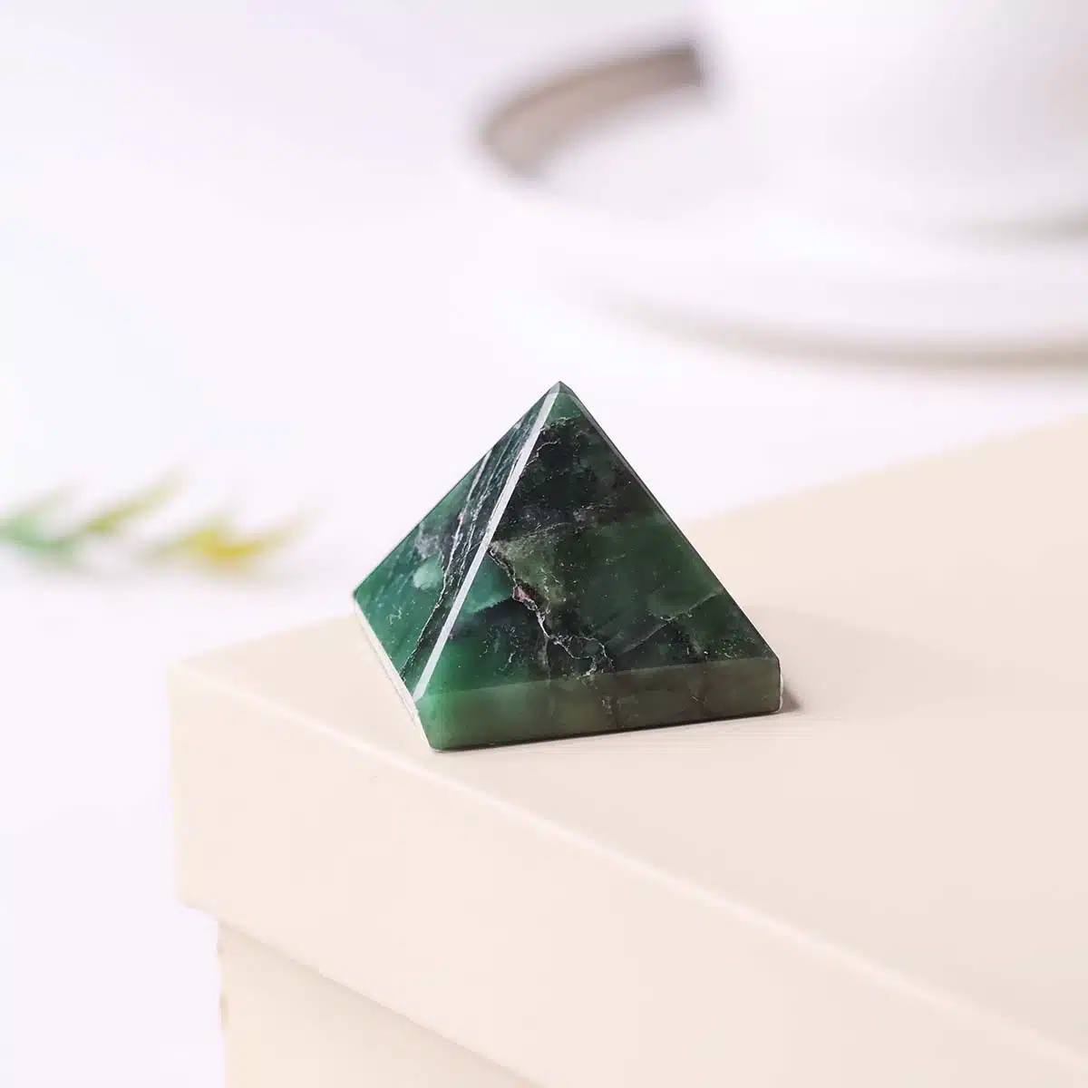 green-jade-small-pyramid (8)