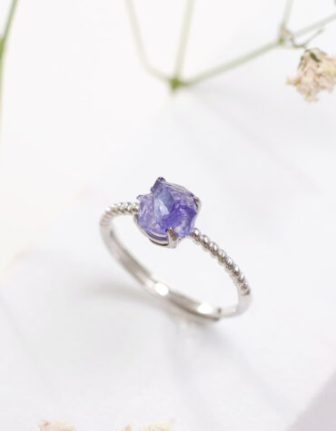 Shop Natural Tanzanite Crystal Raw In Silver 925 Ring