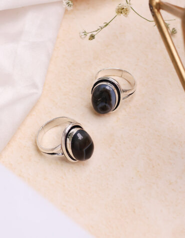 Shop Black Sulemani Oval Design Ring