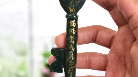 Green jade Kuber Key