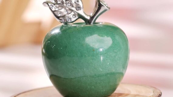 Green Aventurine Crystal Apple for Home Decoration