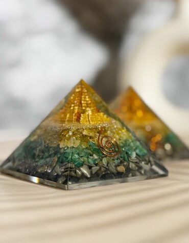 wealth-orgone-pyramid