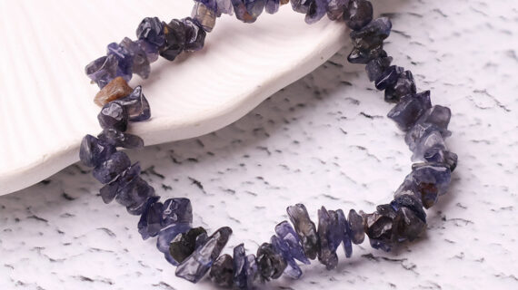Iolite Chips Bracelet