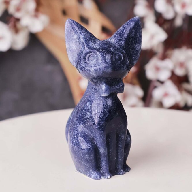 blue-aventurine-cat