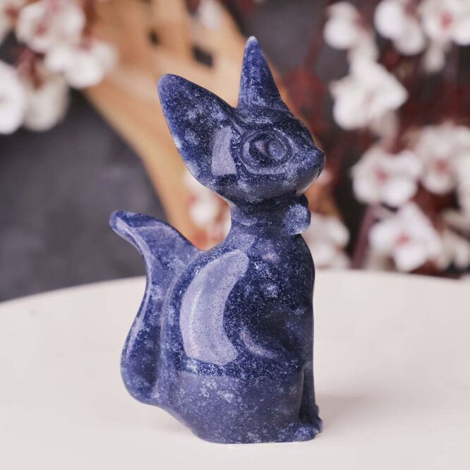 blue-aventurine-cat