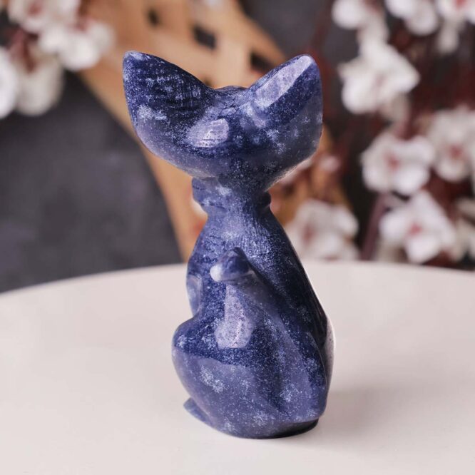 blue-aventurine-cat