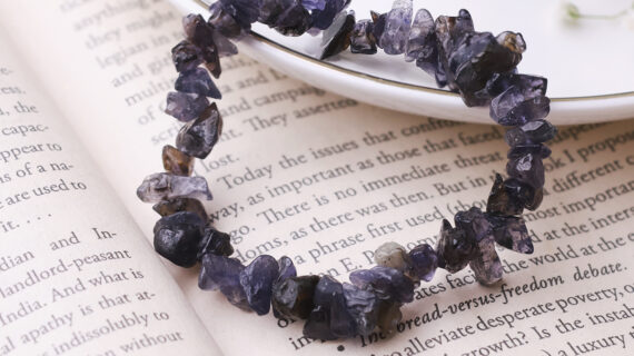 Iolite Chips Bracelet