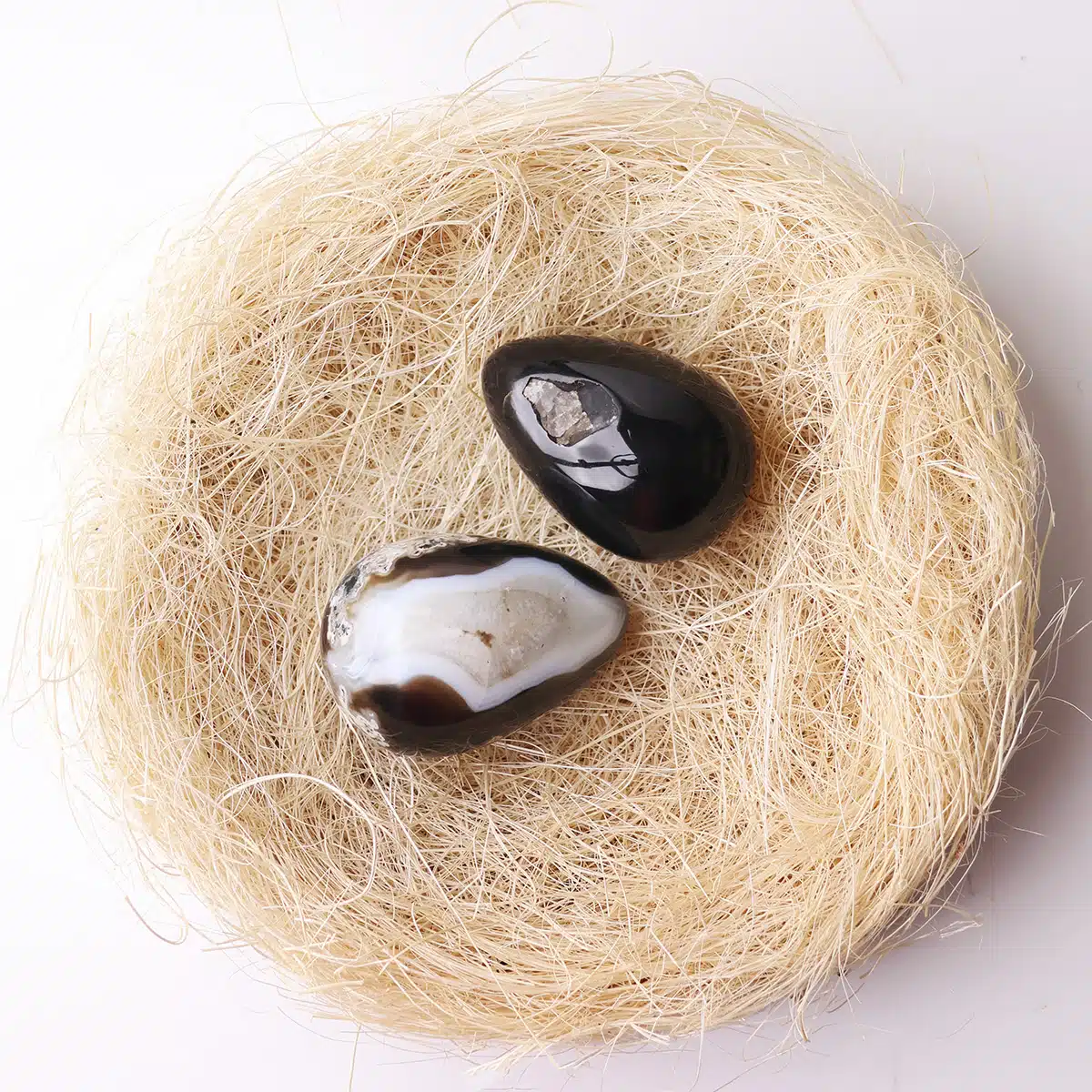 black-sulemani-egg (1)
