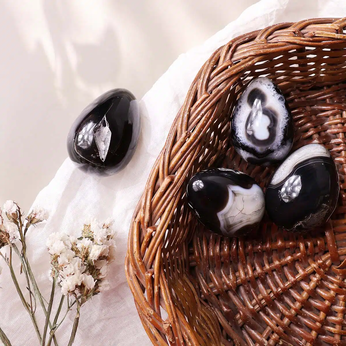 black-sulemani-egg (5) black-sulemani-egg