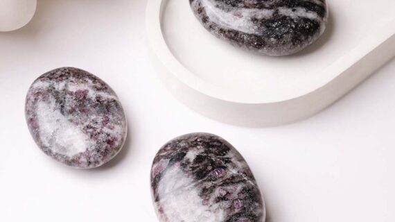 Garnet Matrix Palm Stone