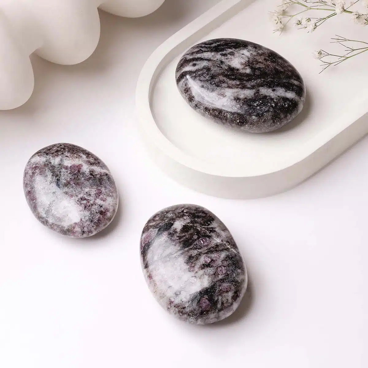 garnet-matrix-palm-stone (1) garnet-matrix-palm-stone