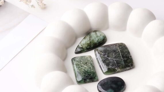 Emerald Cabochon