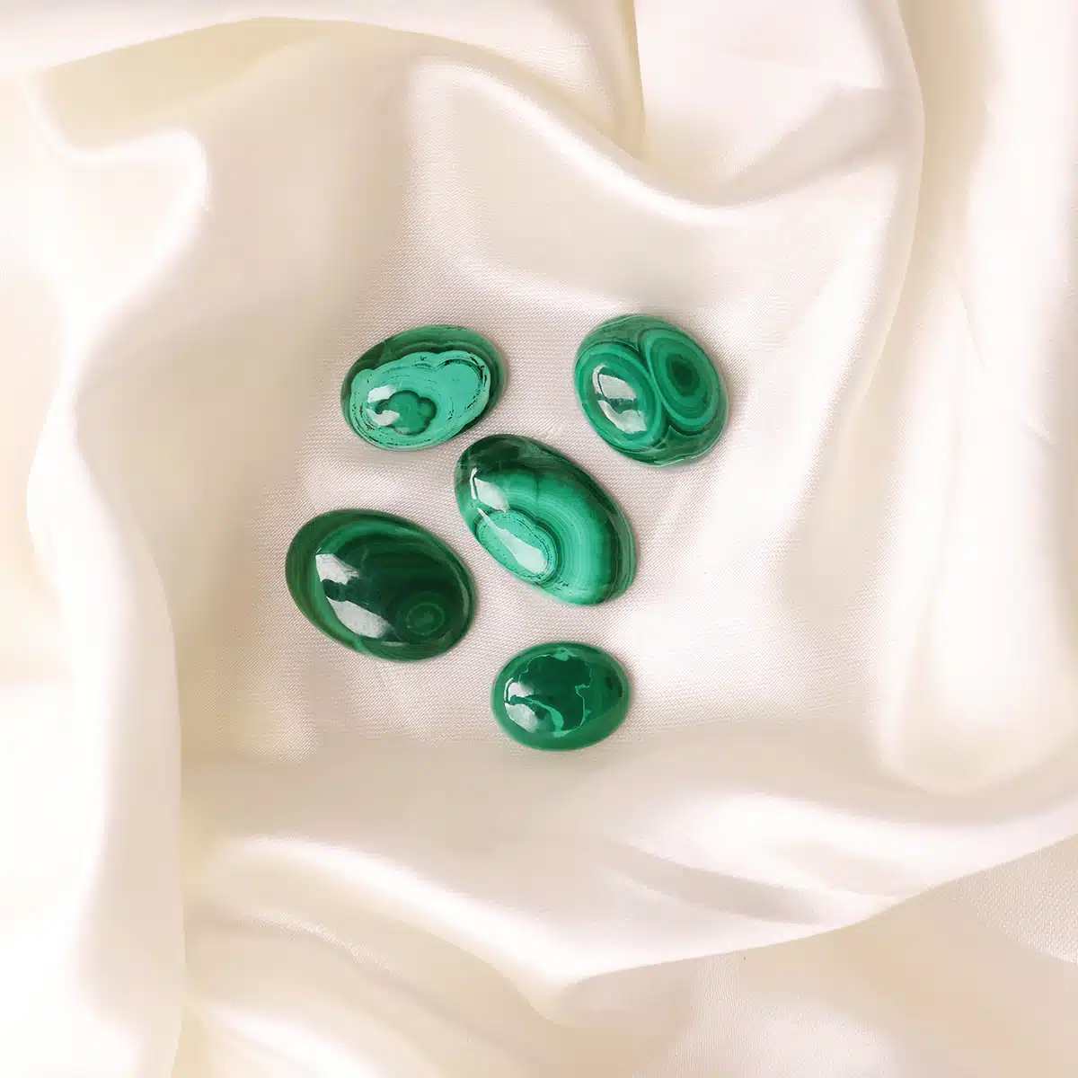 malachite-cabochon (2)
