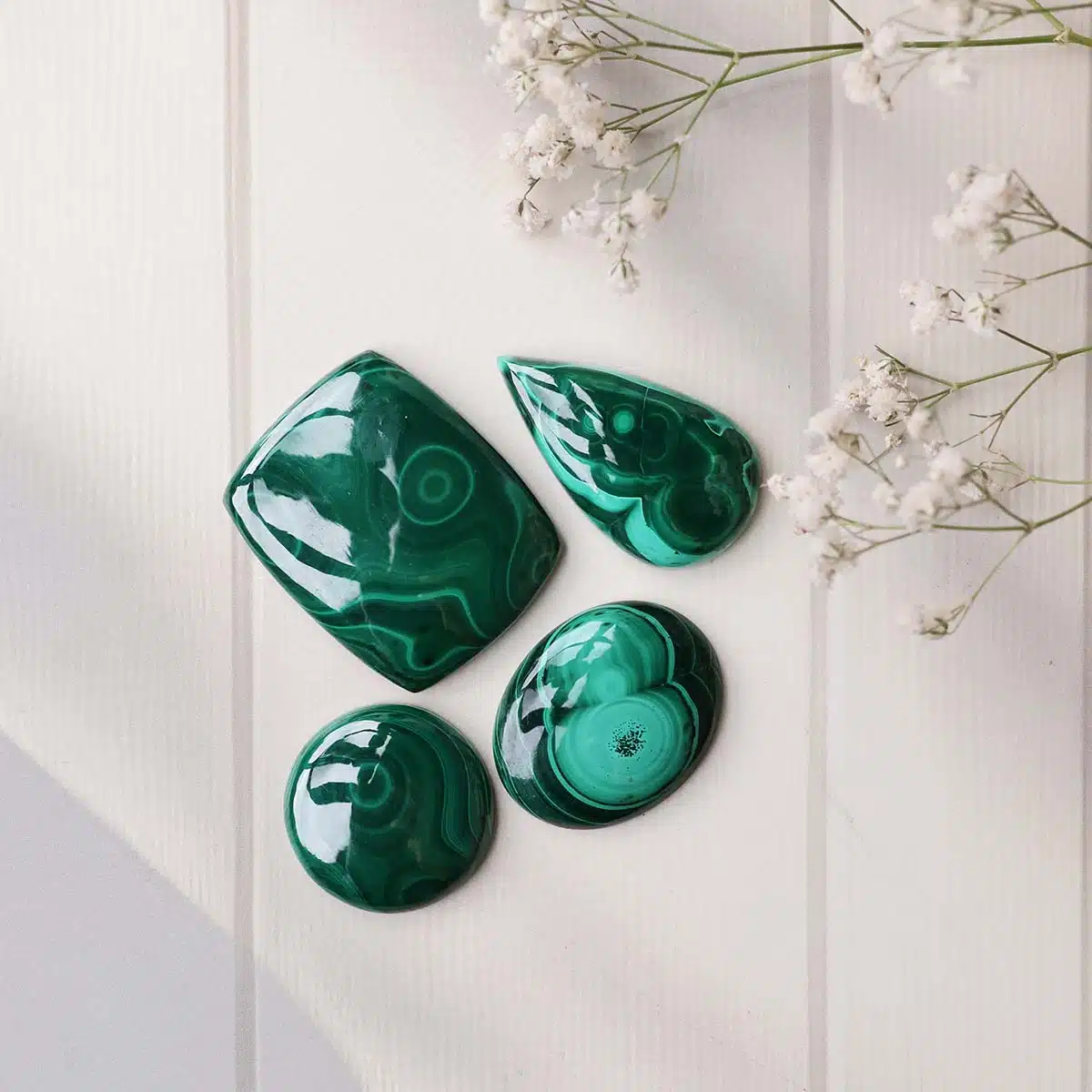 malachite-cabochon (2) malachite-cabochon