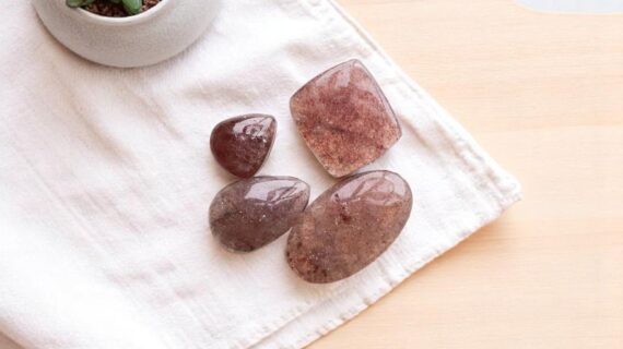 Strawberry Quartz Cabochon