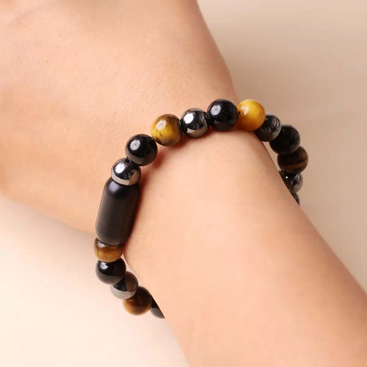 triple-protection-magnetic-lock-bracelet (5)
