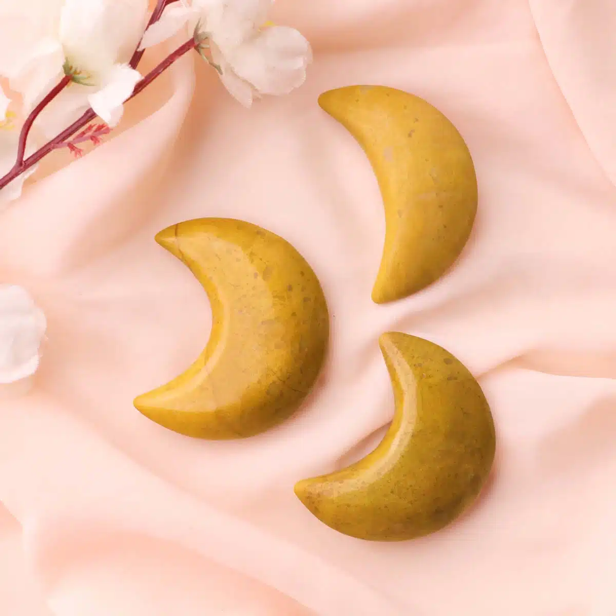 yellow-jade-half-moon (9) yellow-jade-half-moon