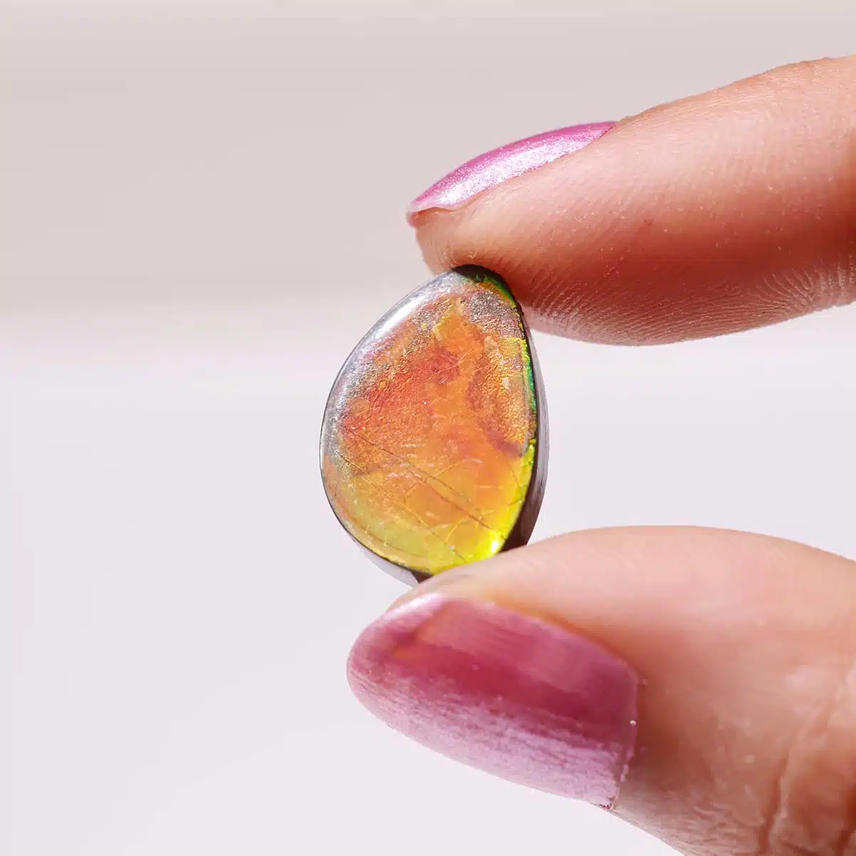 ammolite-cabochon-hq (5)