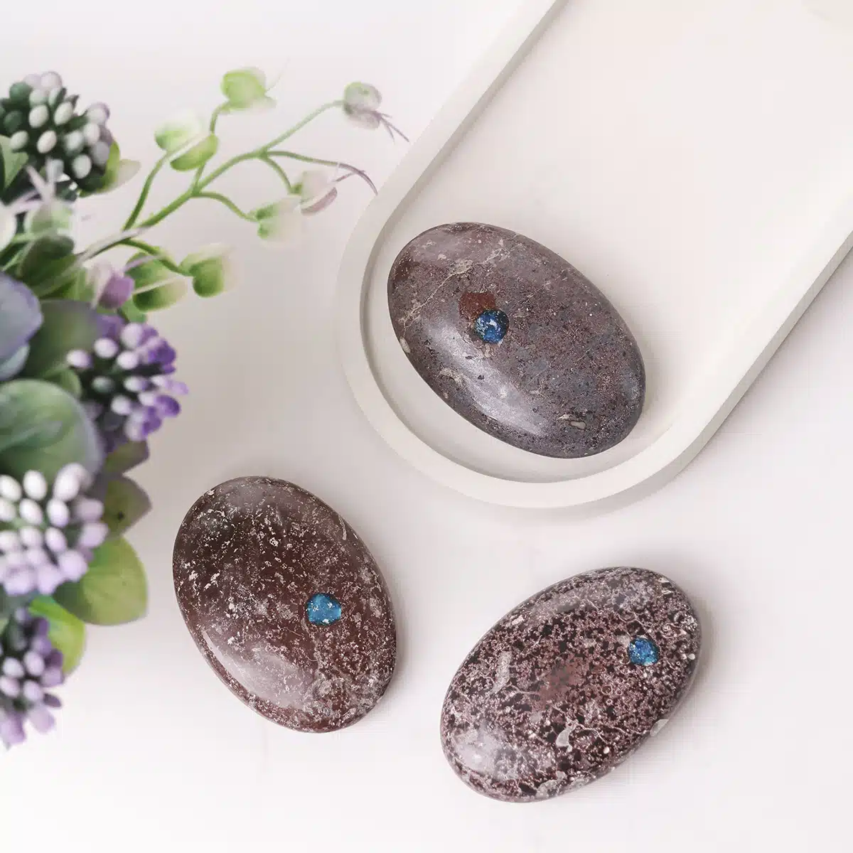 cavancite-palm-stone (2)