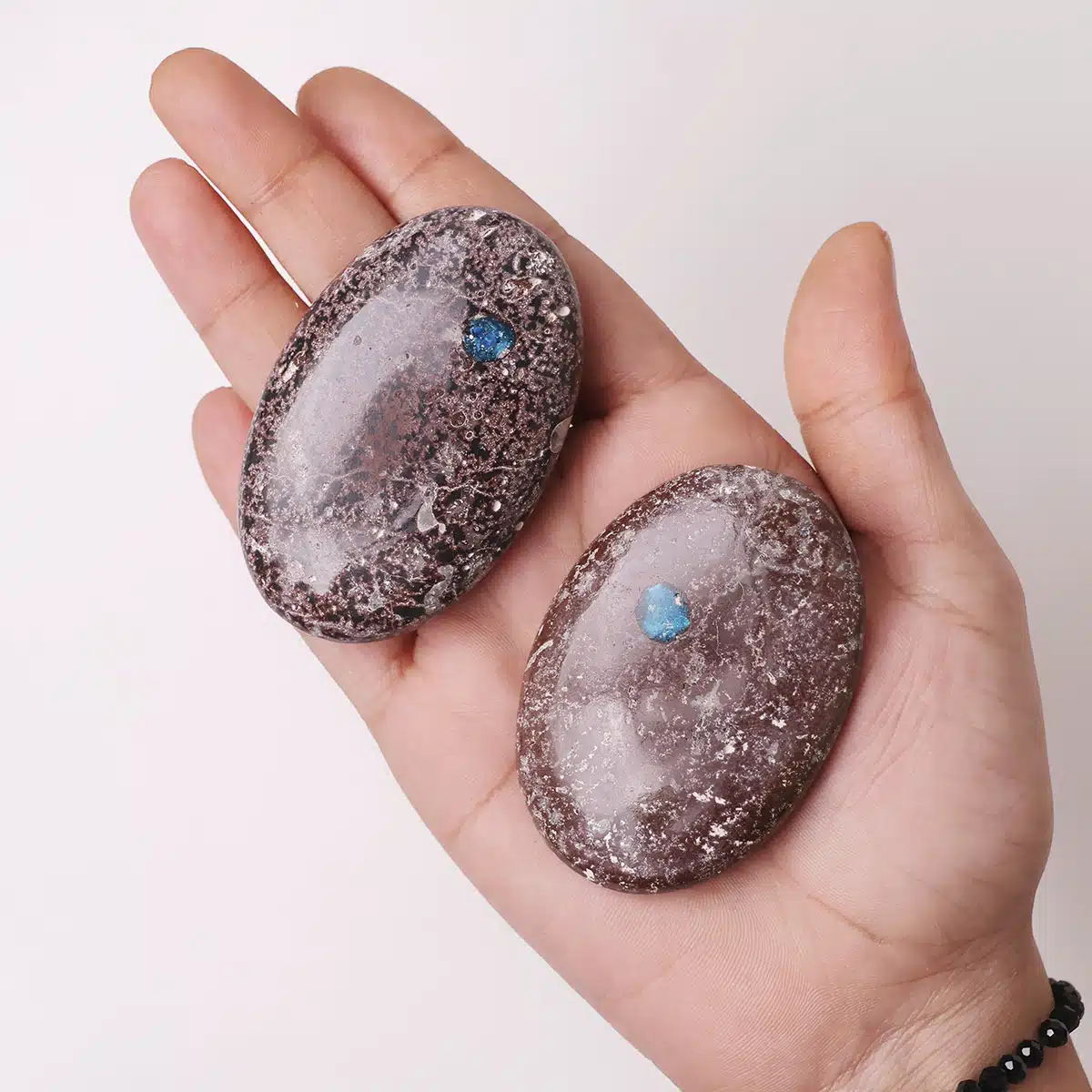 cavancite-palm-stone (5)