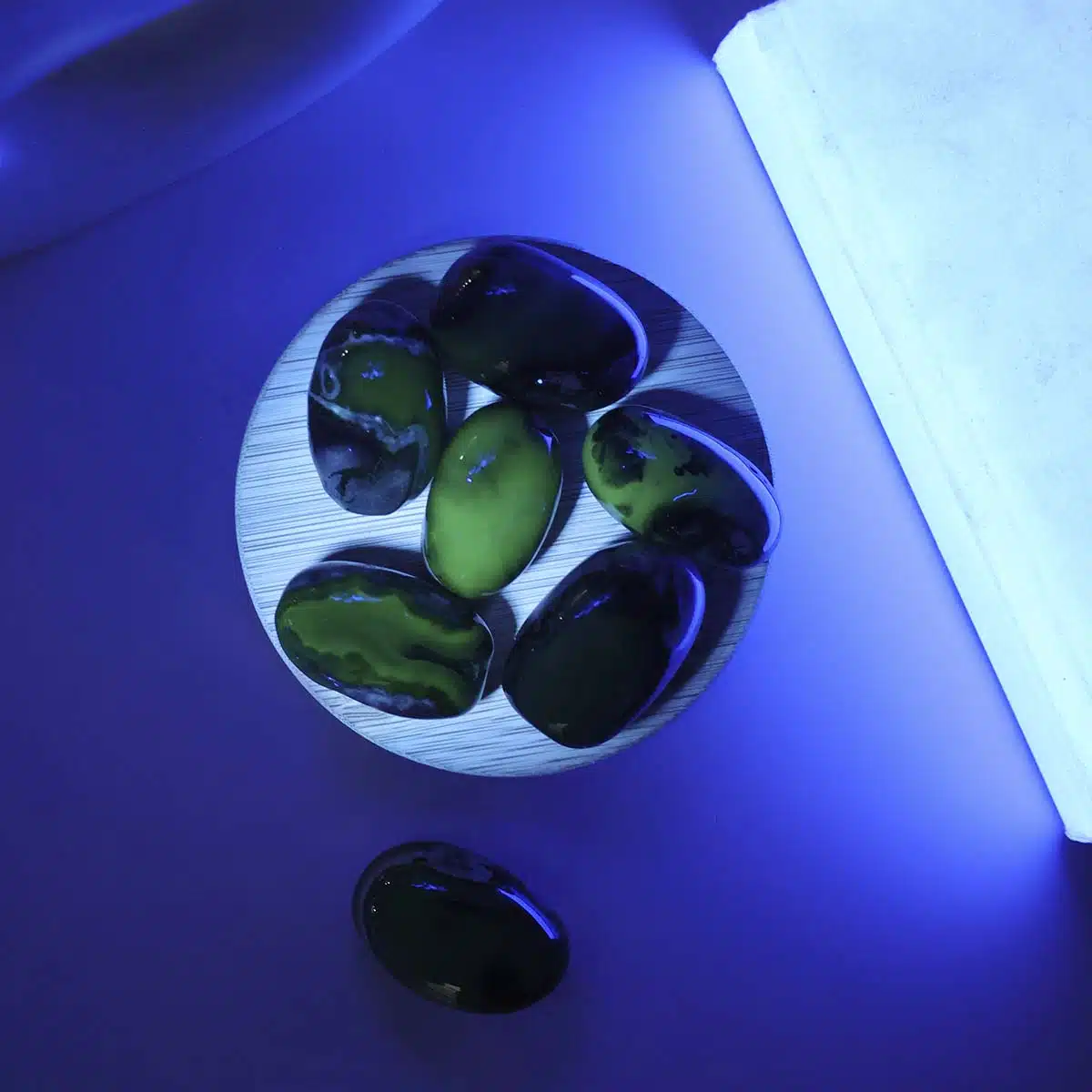 fluorescent-agate-tumbles (6)