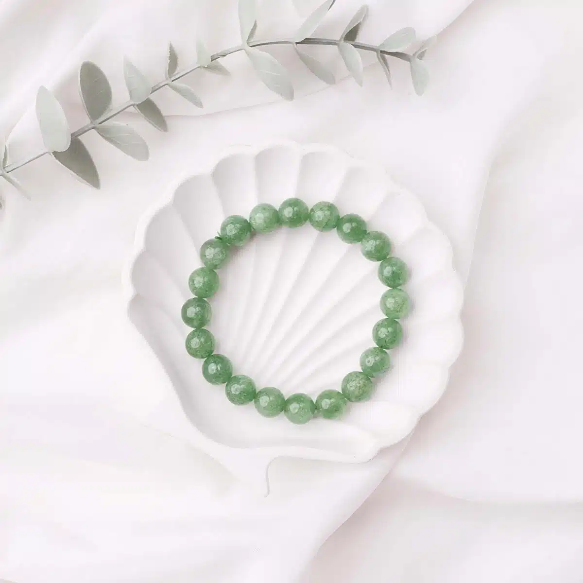 green-strawberry-quartz-bracelet (2)