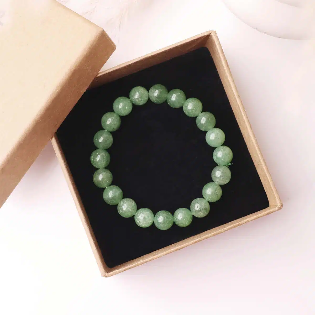 green-strawberry-quartz-bracelet (5)