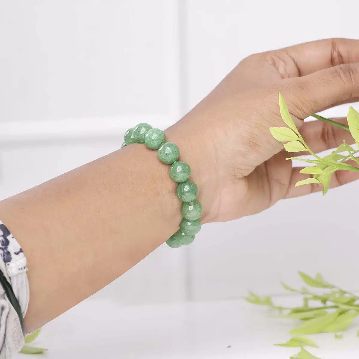 green-strawberry-quartz-bracelet (8)