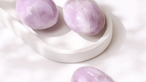 Kunzite Palm Stone