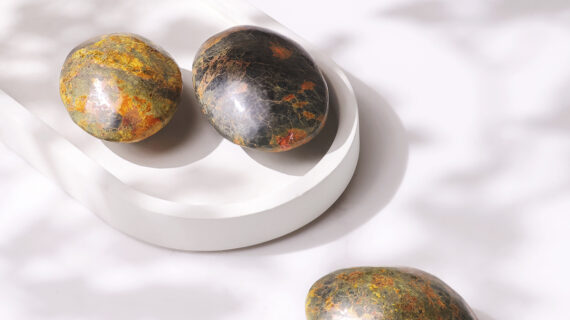 Realgar Palm Stone