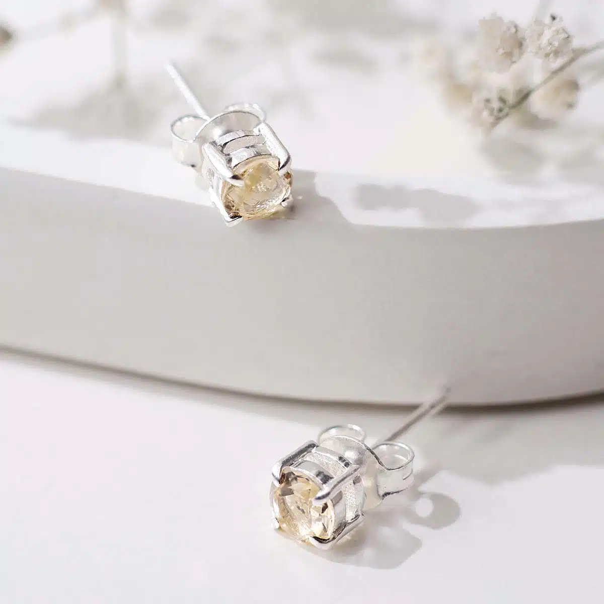 citrine-round-stud-earrings-silver (3)