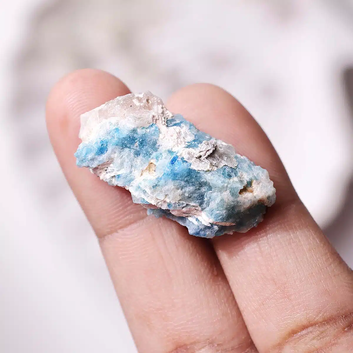 euclase-raw-stone (13)