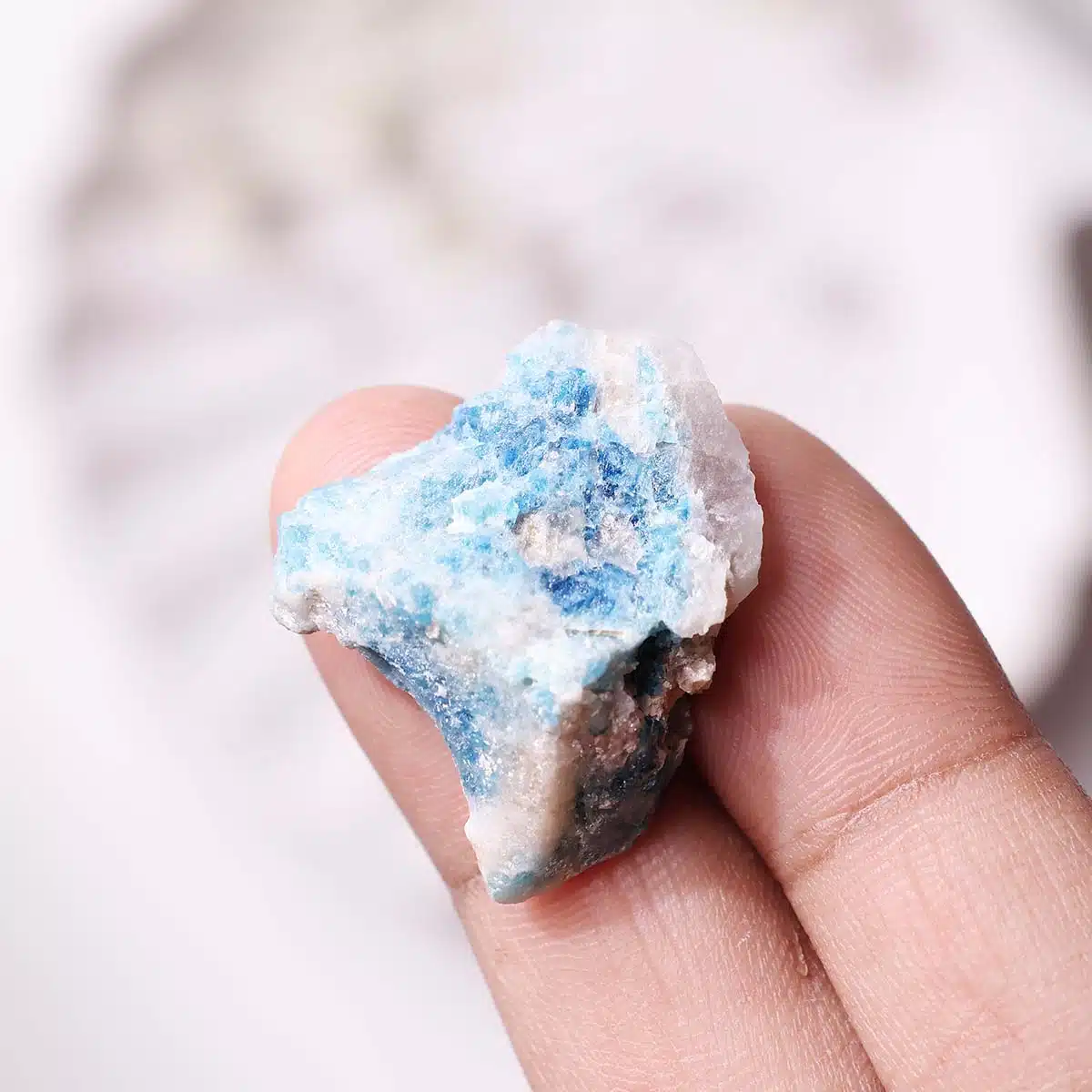 euclase-raw-stone (14)