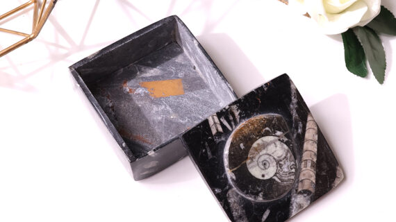 Finance Stone (Kuber) Square Box