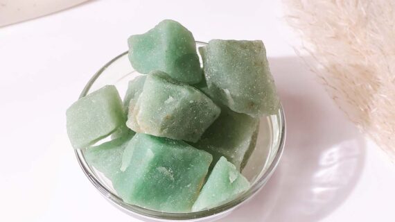 Green Aventurine Raw Stone HQ