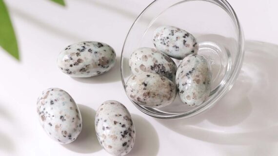 Kiwi Jasper Tumble Stone