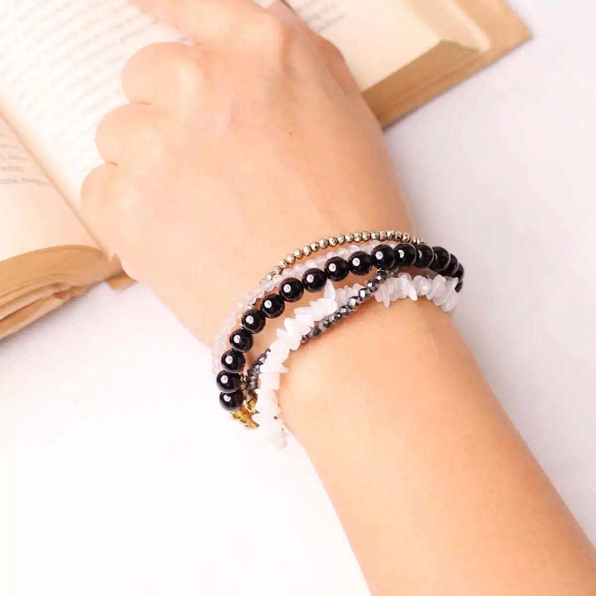 black-and-white-five-layered-bracelet (6)