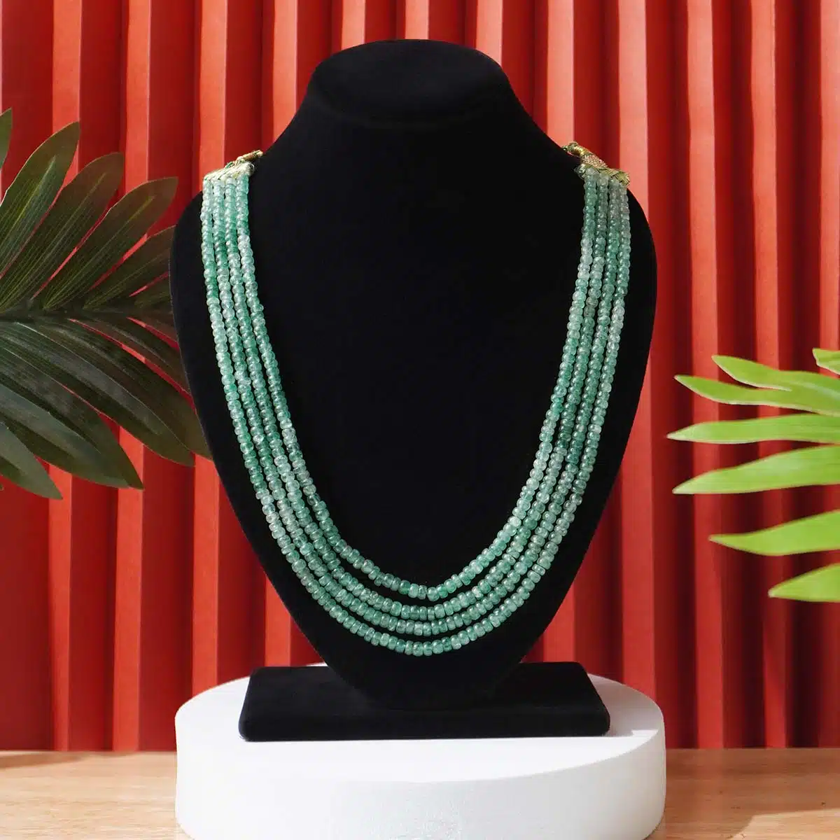 green-strawberry-quartz-small-bati-beads-necklace (2)