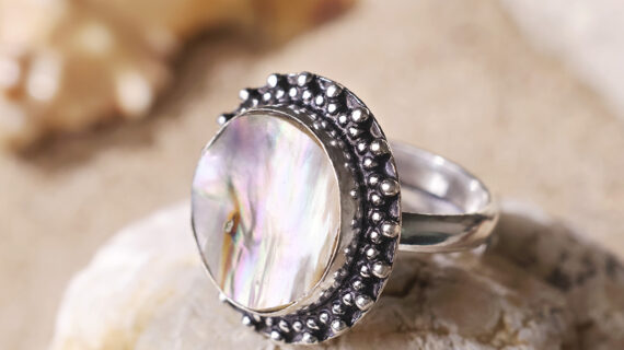 Mother of Pearl Round Ring