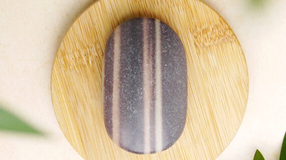 Purple Robe Jade Palm Stone
