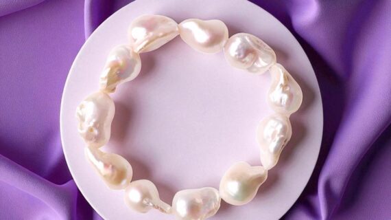 Mother Of Pearl Unshape Tumble Bracelet