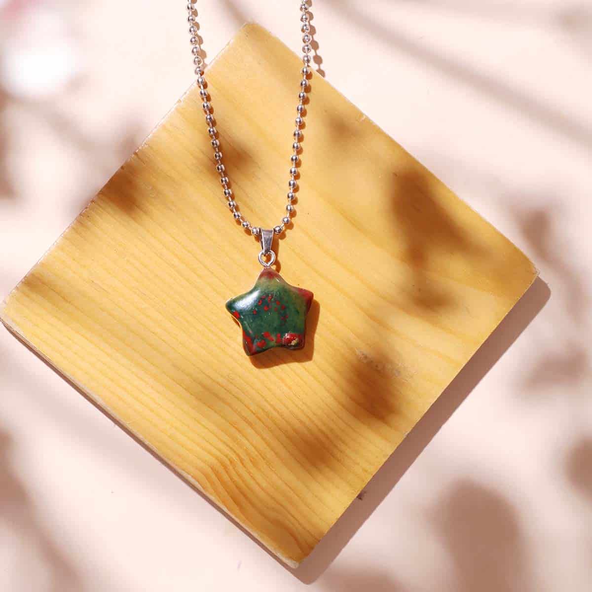 blood-stone-star-pendant (1)