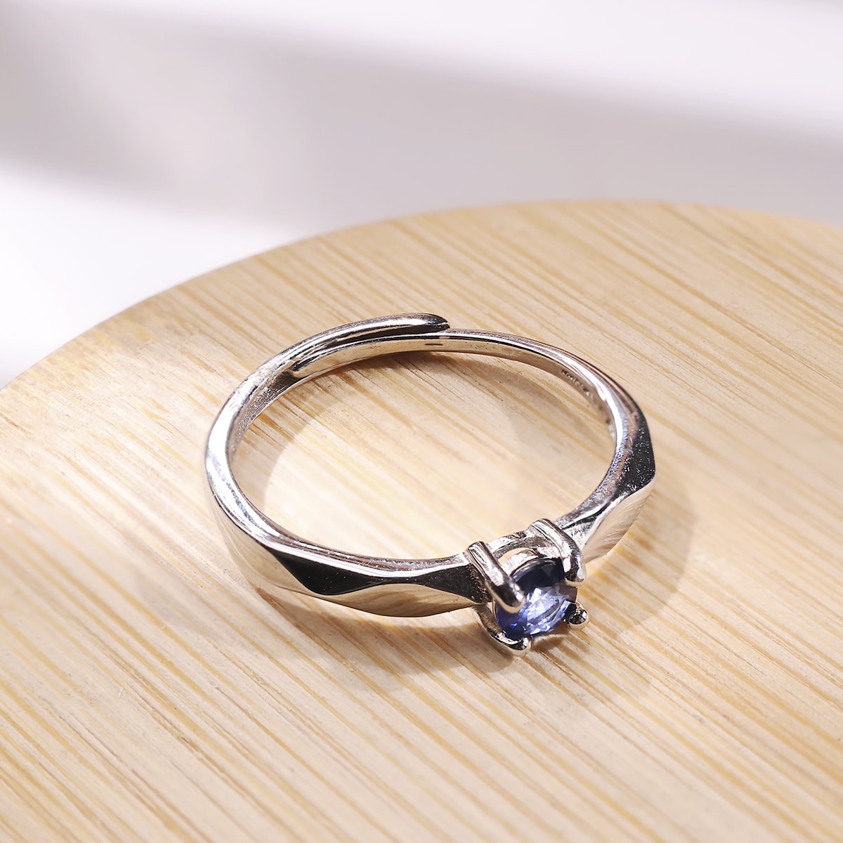 blue-sapphire-silver-ring (13)