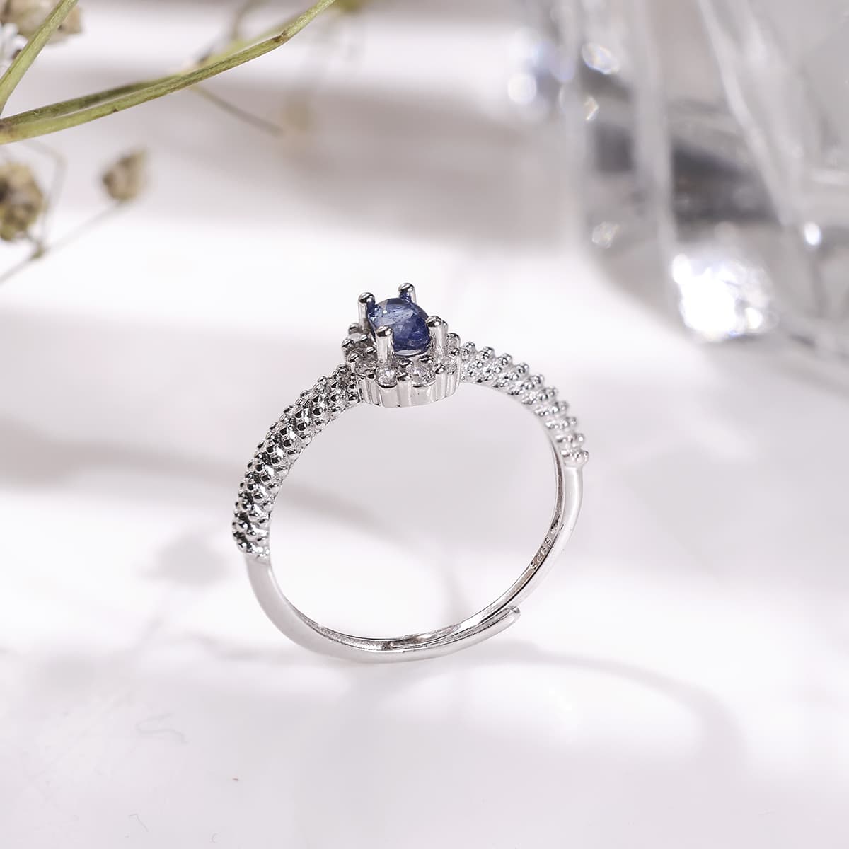 blue-sapphire-silver-ring (15)
