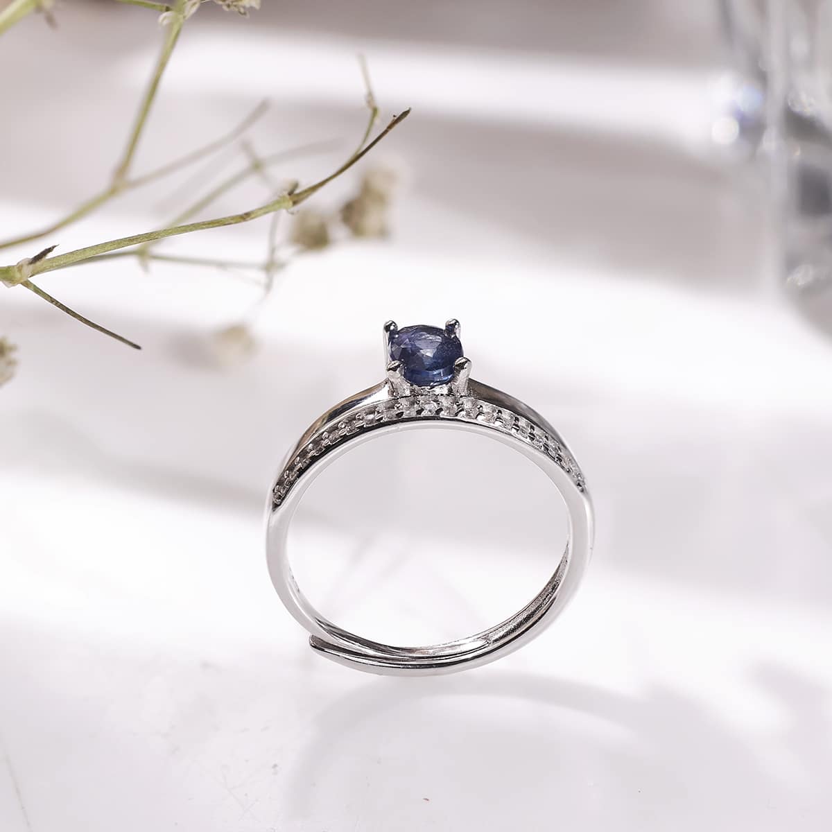 blue-sapphire-silver-ring (16)